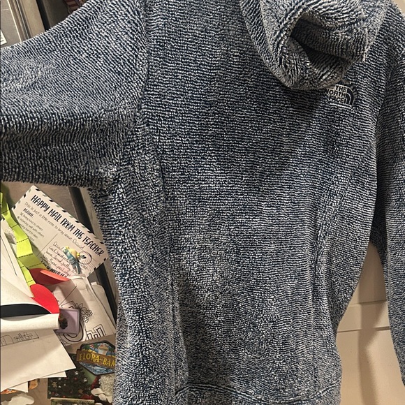 The North Face Textured Gray Hoodie - Picture 13 of 16